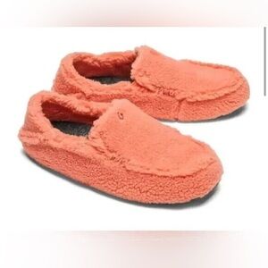 OluKai Nohea Heu Fuzzy Slipper Womens 9 Pikled Ginger Slip On